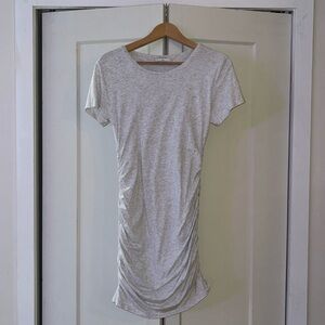 Aritzia Babaton Covet t-shirt Dress, light grey, size medium